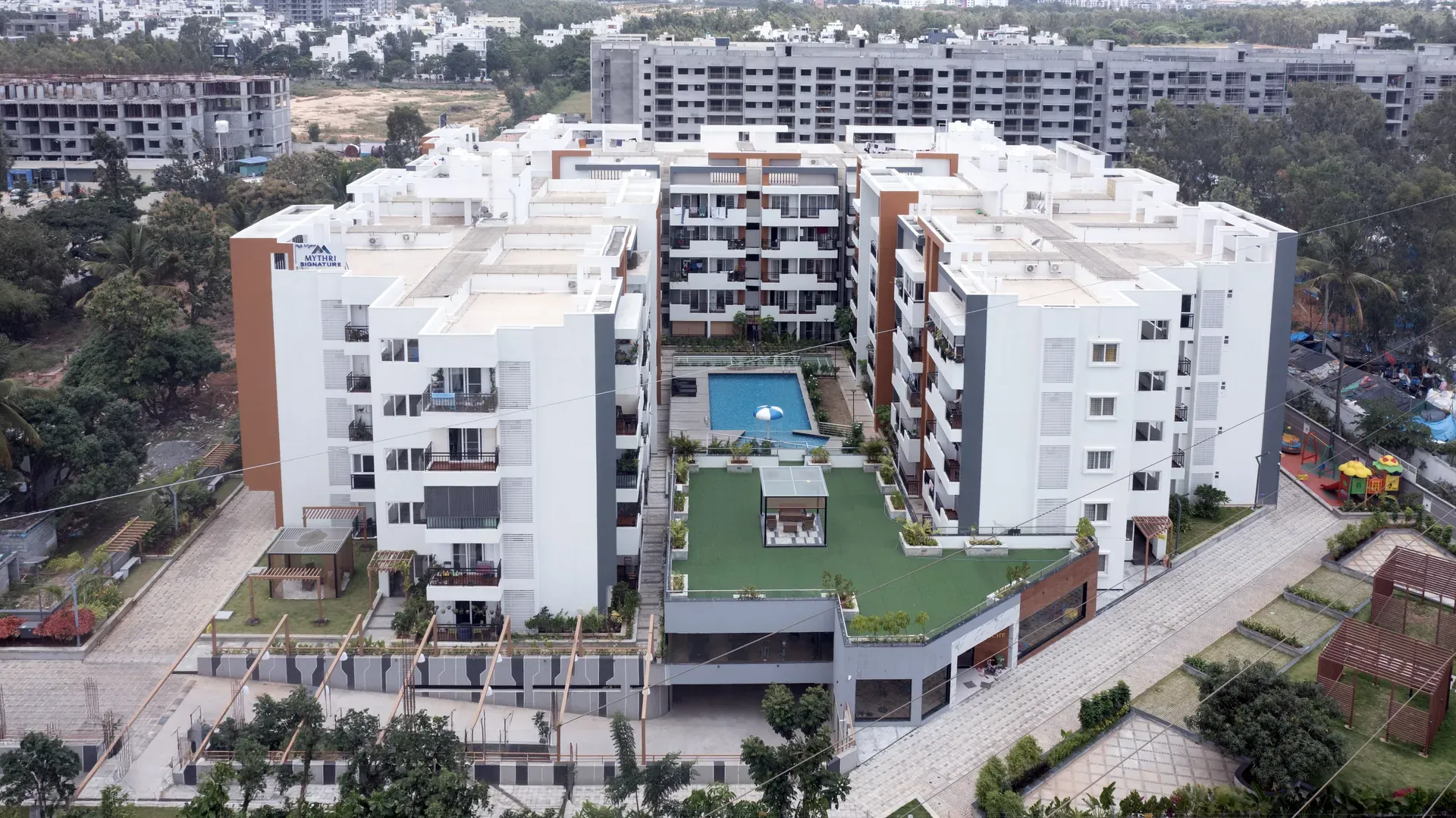 Landscaped residential community along Sarjapur Road